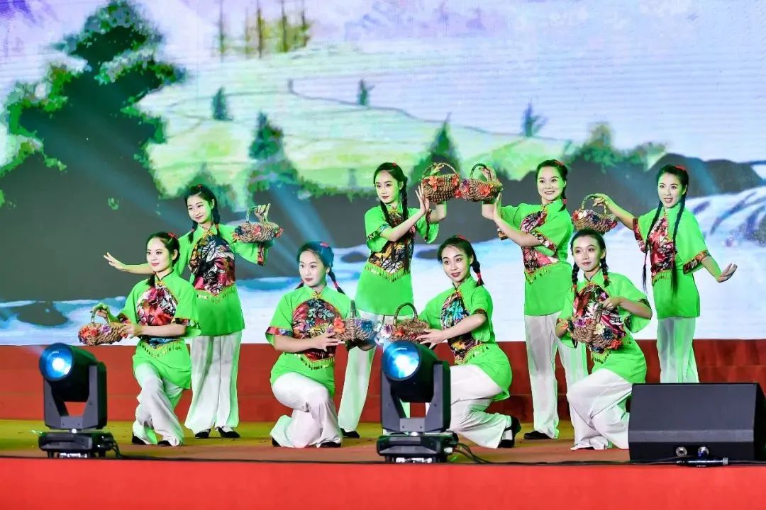 8dd343e2d6f0750d499aed0cd03aa78e.jpg